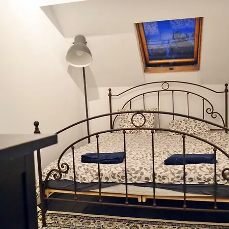 Zanzibar Bedroom Homestay *