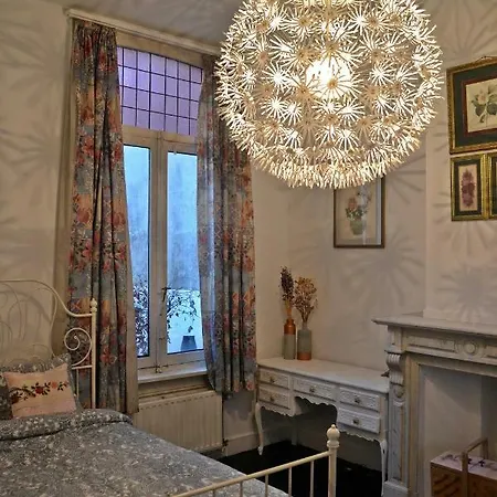 Zanzibar Bedroom *