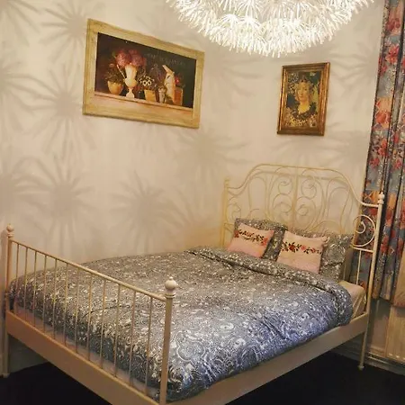 Zanzibar Bedroom Homestay Antwerp